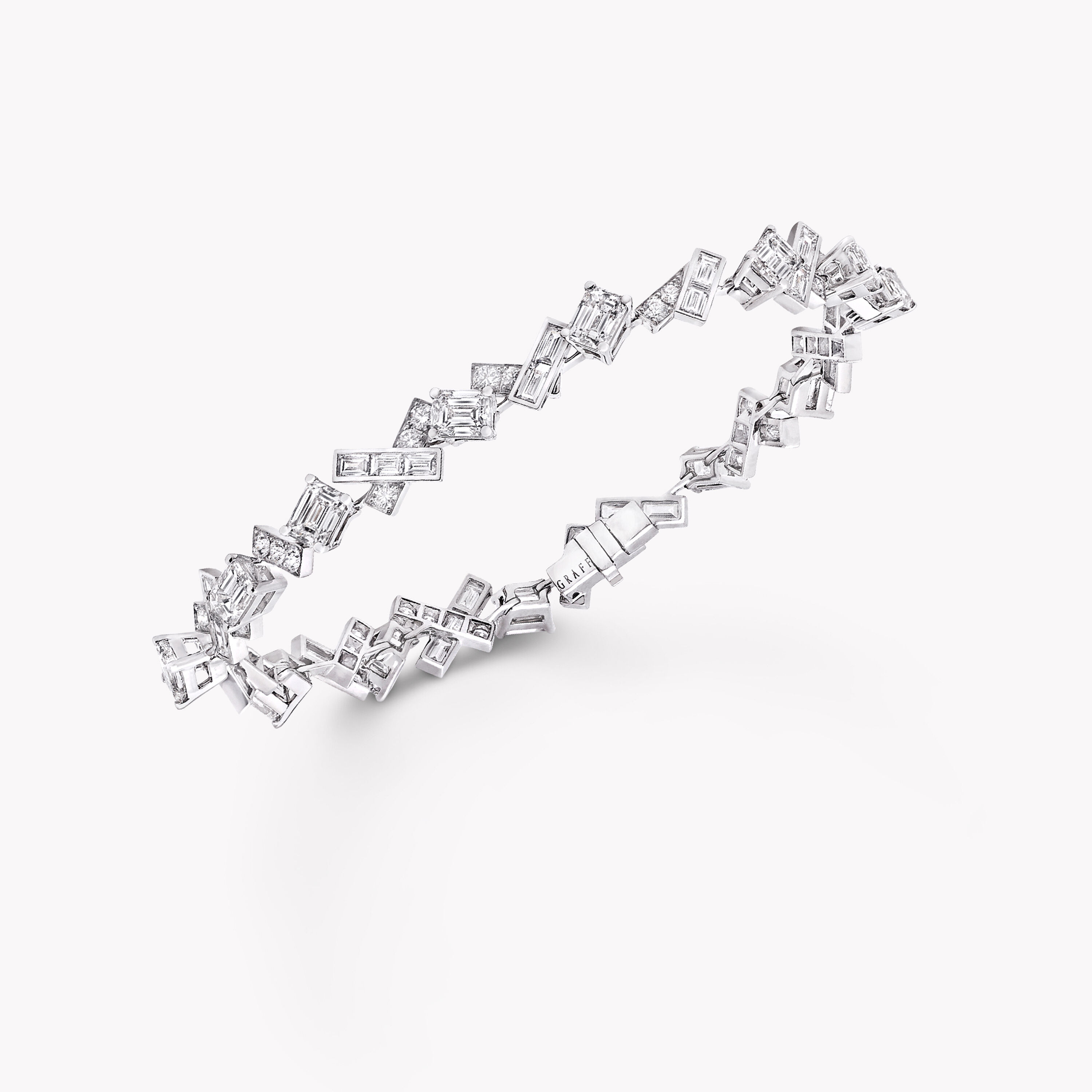 White Gold Natural Round And Bugget Diamond Bracelet at Rs 4.04 Lakh /  Piece in Mumbai